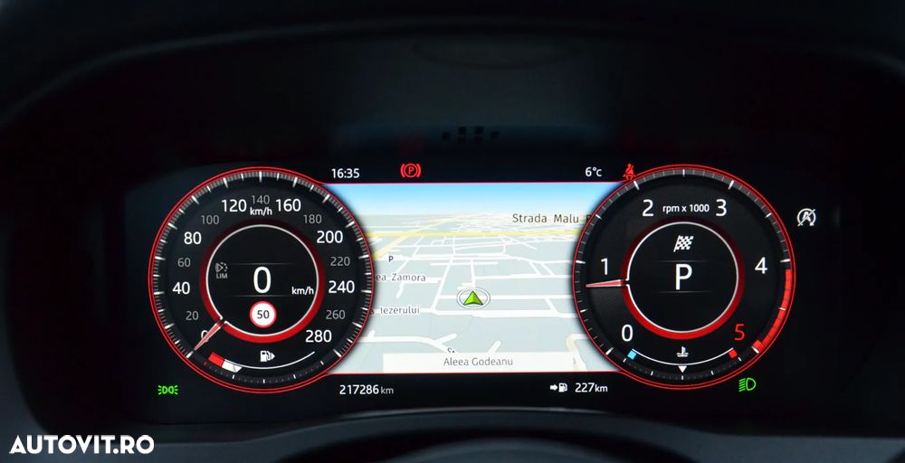 Jaguar XE 2.0 AWD R-Sport - 31