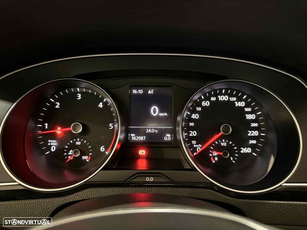 VW Passat Variant 1.6 TDI Confortline - 15