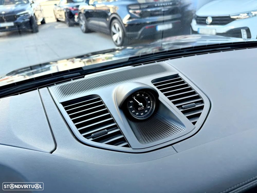 Porsche Panamera 4 E-Hybrid - 19