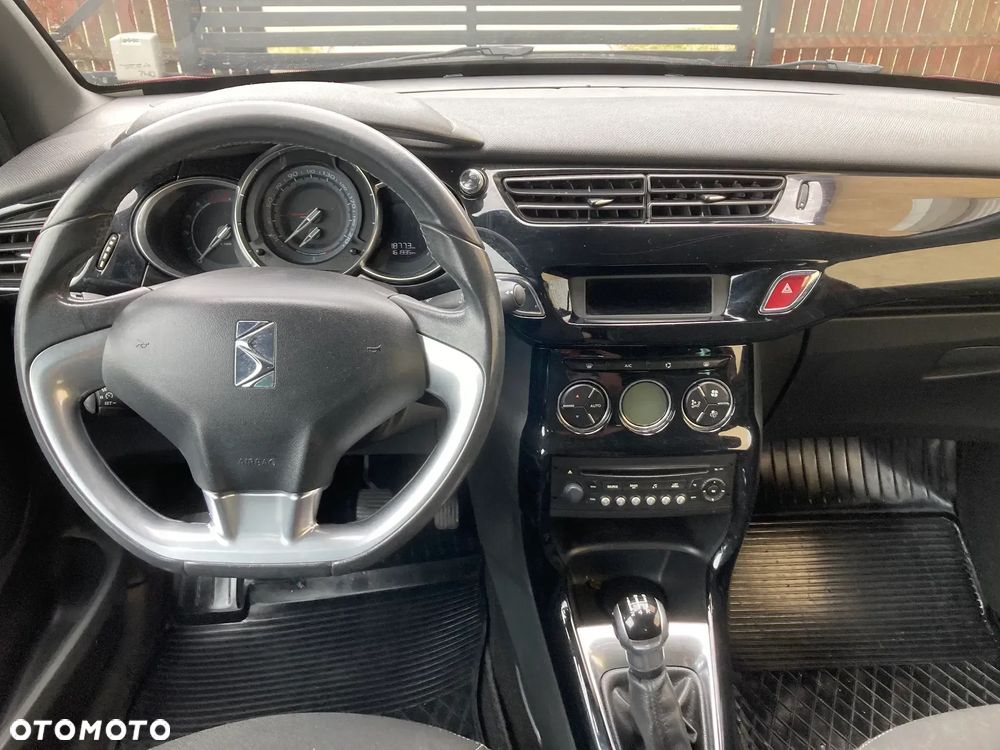 Citroën DS3 1.6 HDi SoChic - 6