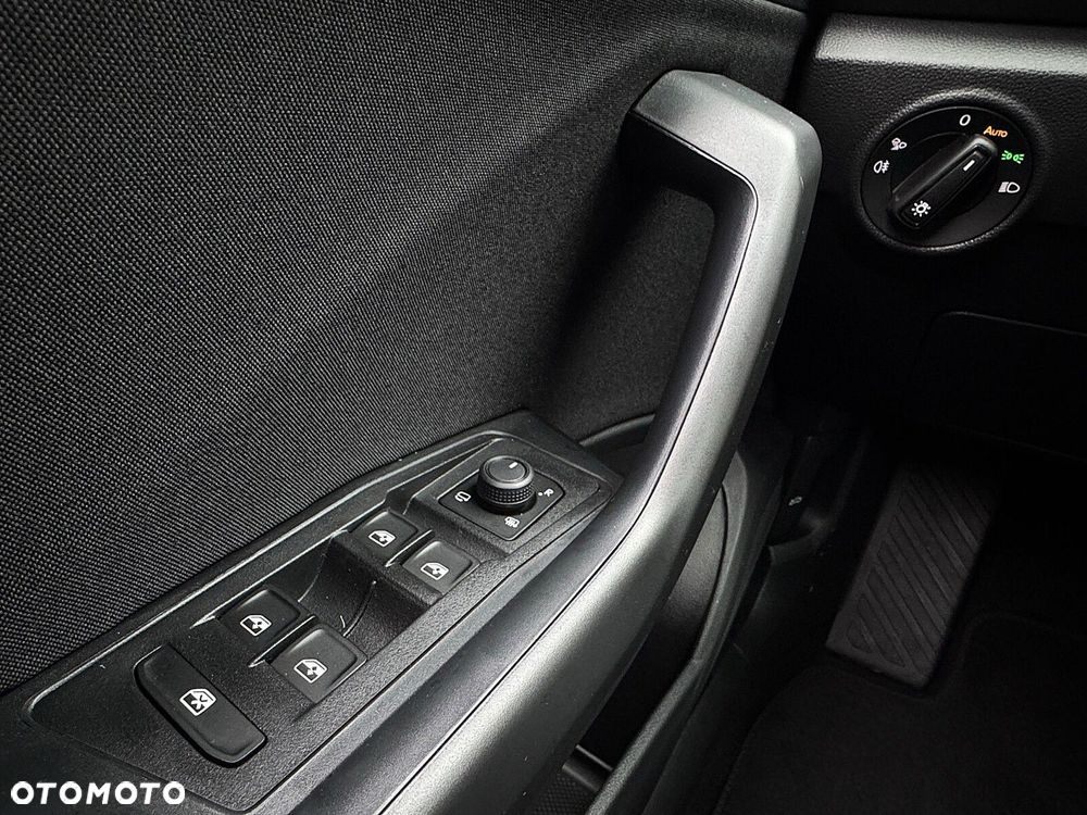 Volkswagen T-Roc 1.5 TSI Life Plus DSG - 21