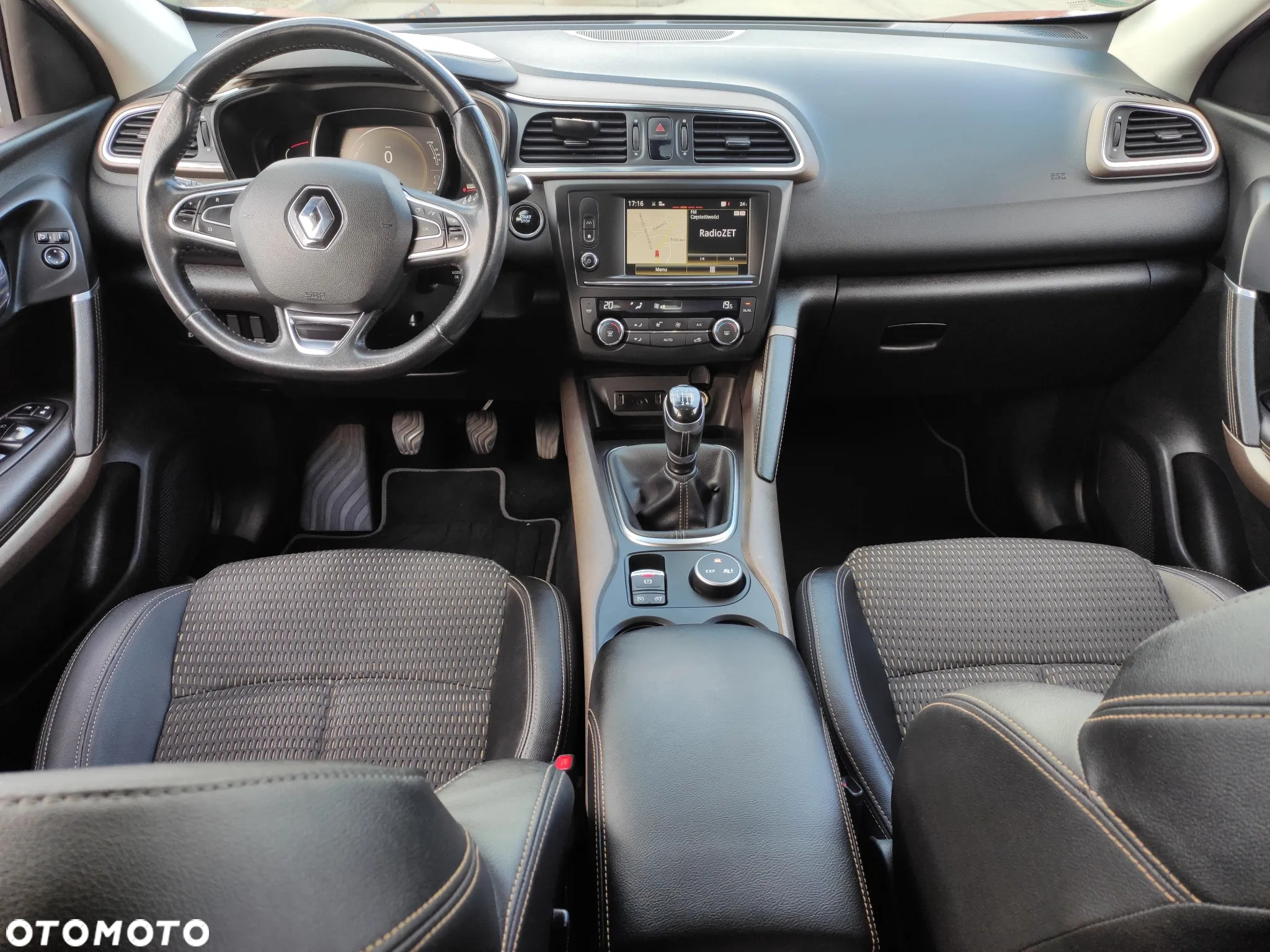 Nissan Qashqai 1.6 DCi N-Connecta EU6 - 9