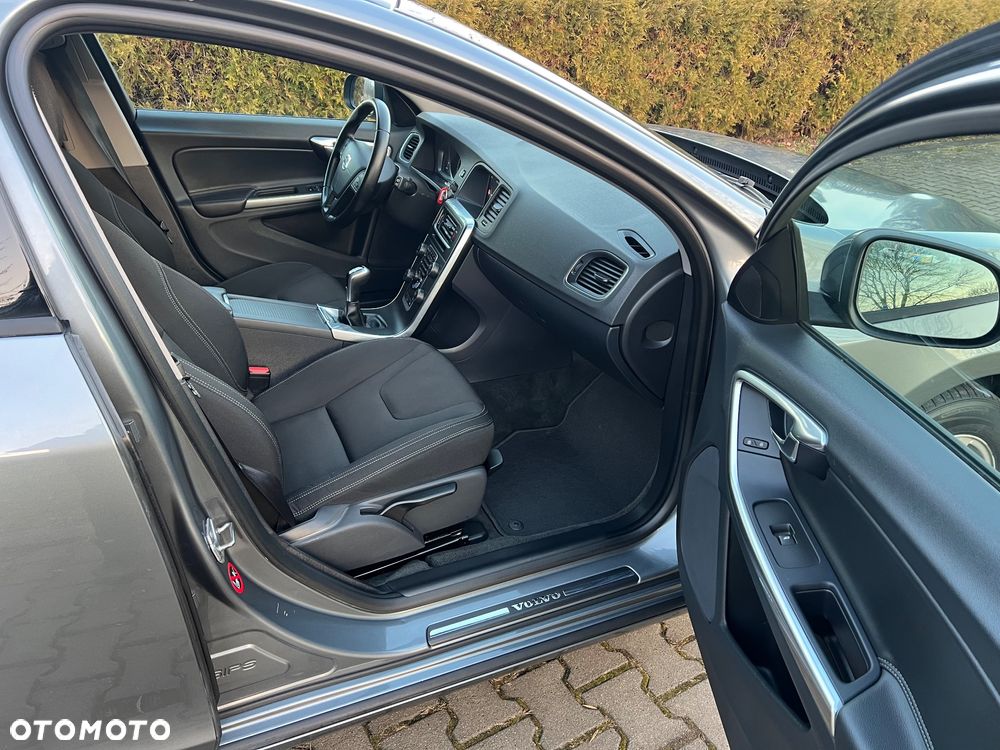 Volvo V60 - 13