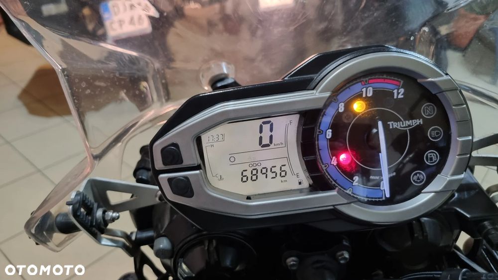 Triumph Tiger - 10
