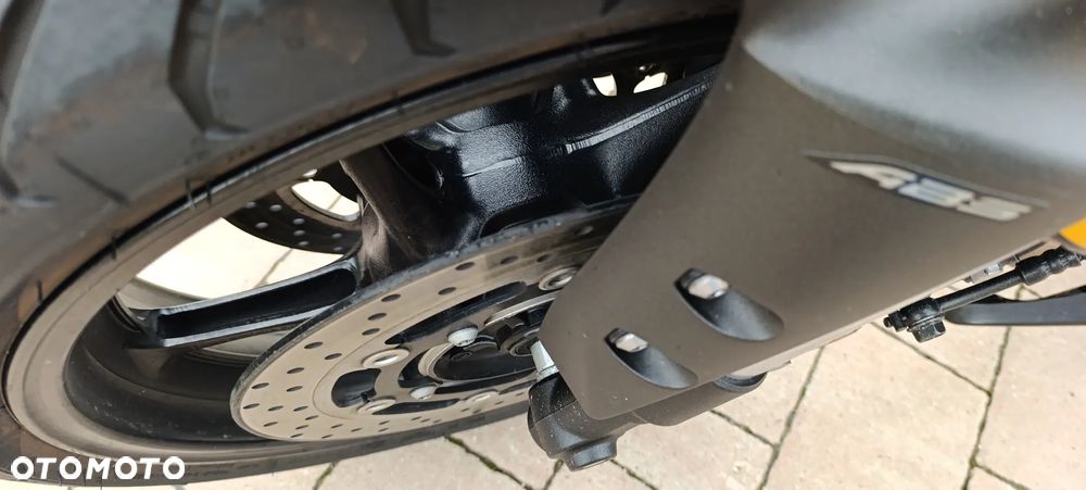 Yamaha FZ8 - 16