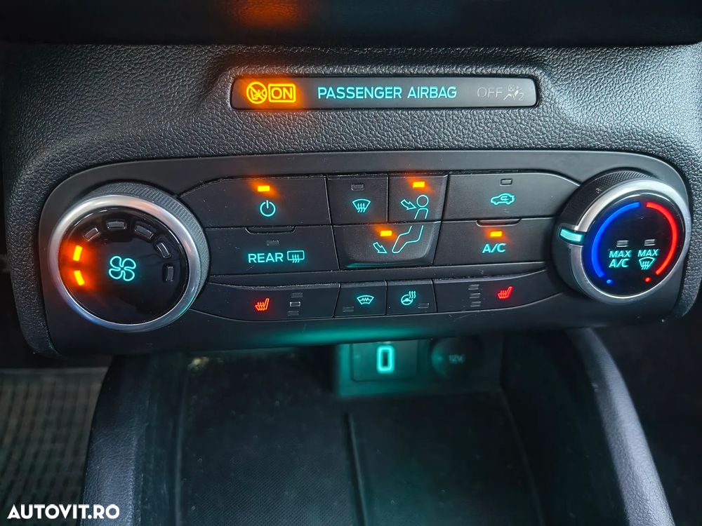 Ford Focus - 9