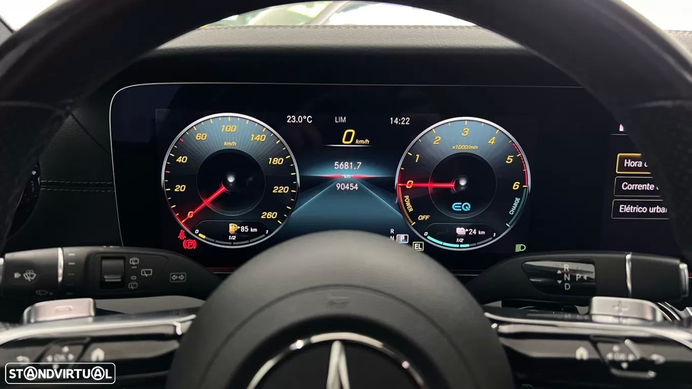 Mercedes-Benz E 300 de AMG Line - 17
