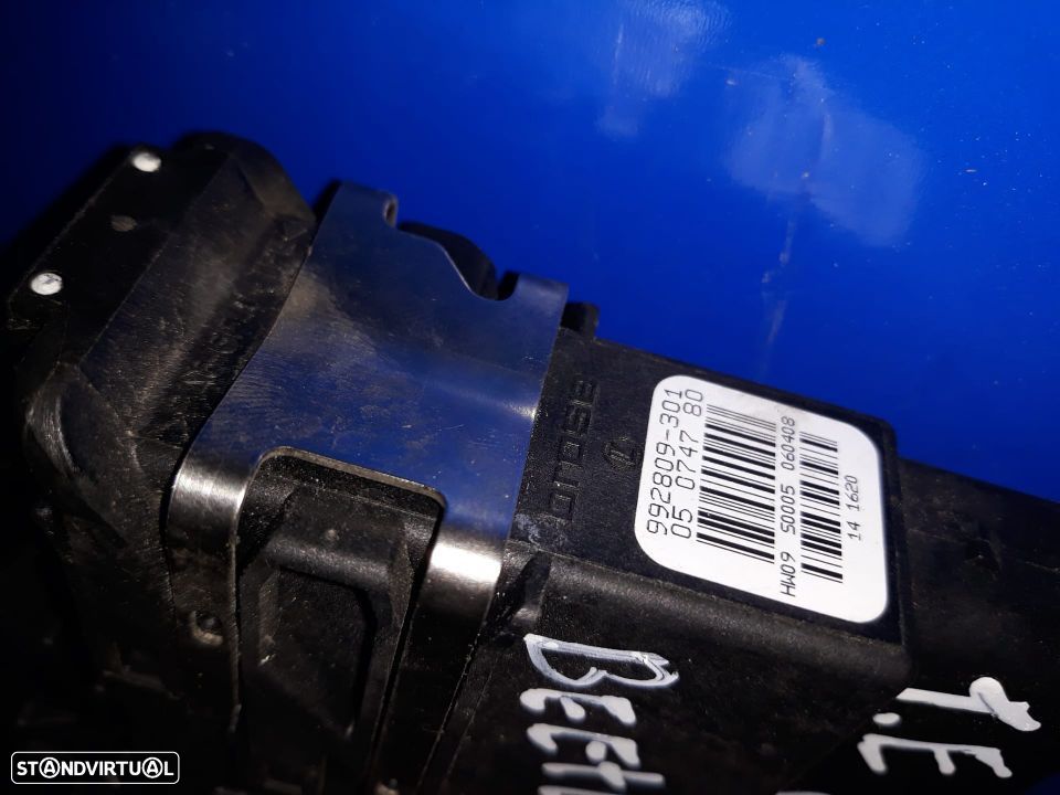 VW BEETLE MOTOR ELEVADOR TRAS ESQ M082 - 4