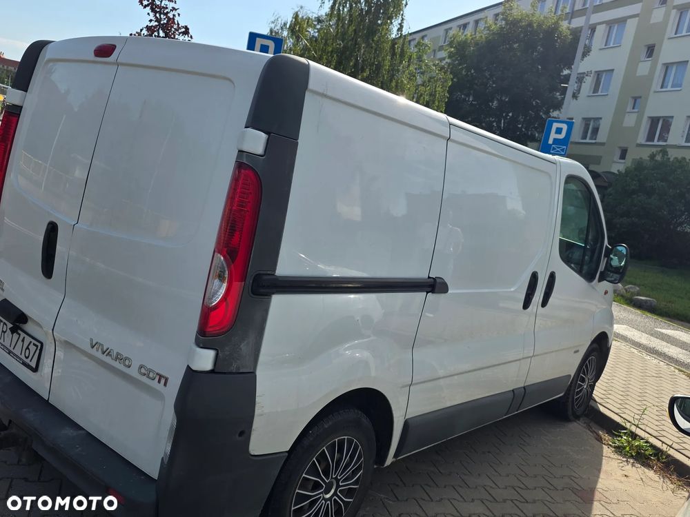 Opel Vivaro L1H1 2.7t - 11