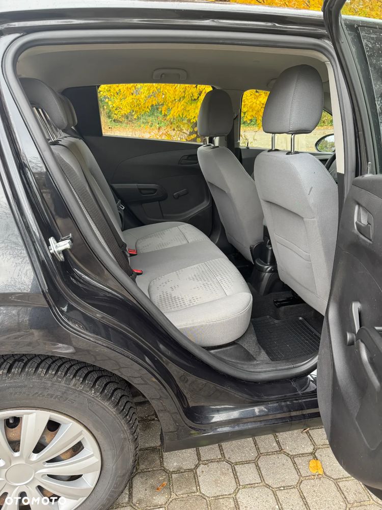 Chevrolet Aveo 1.2 LT - 11