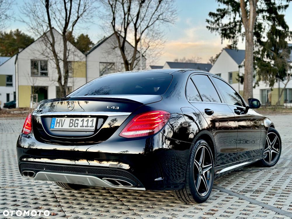 Mercedes-Benz Klasa C AMG 43 4Matic 9G-TRONIC - 15