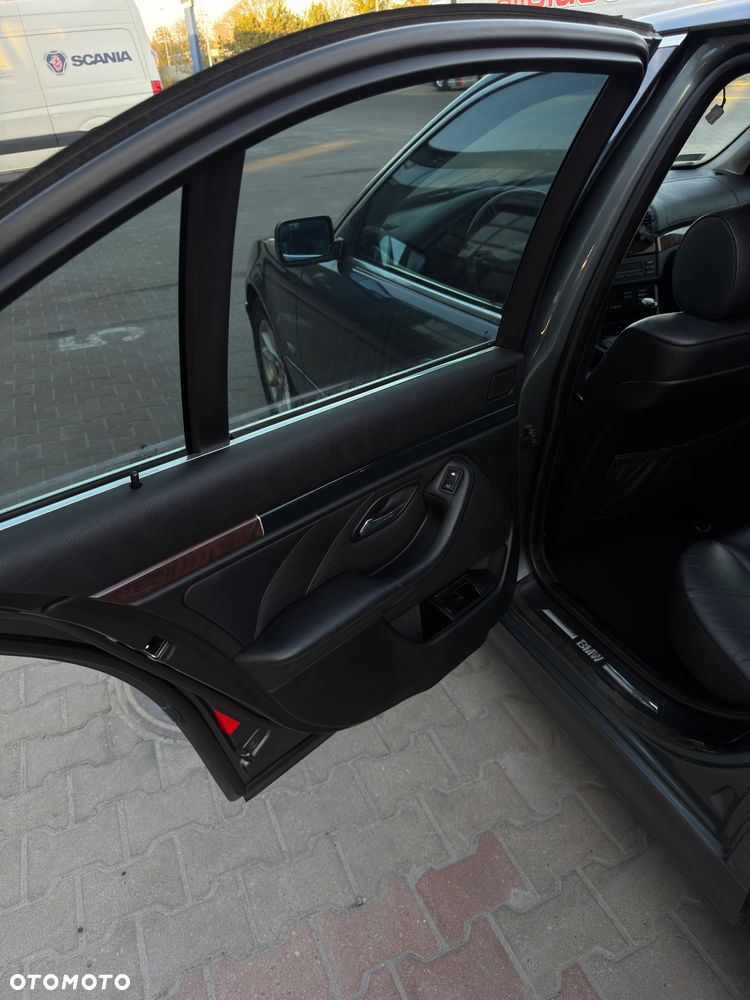 BMW Seria 5 520d - 17