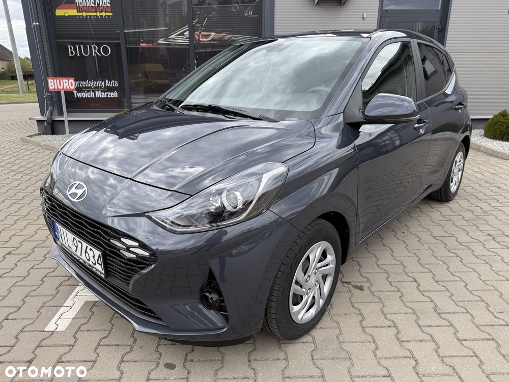 Hyundai i10 1.0 Fifa World Cup Edition - 10
