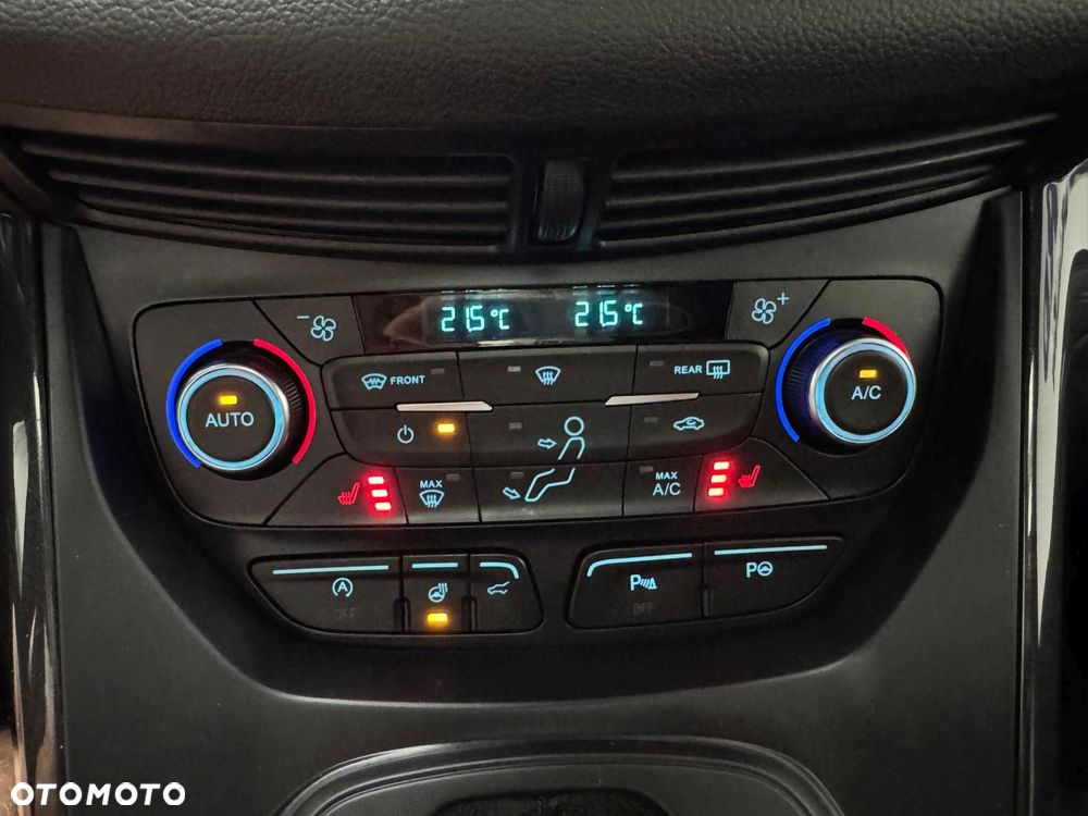 Ford Kuga 1.5 EcoBoost 4x4 ST-Line - 36
