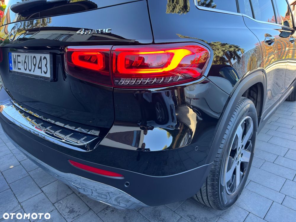 Mercedes-Benz GLB 250 4-Matic Progressive 8G-DCT - 33