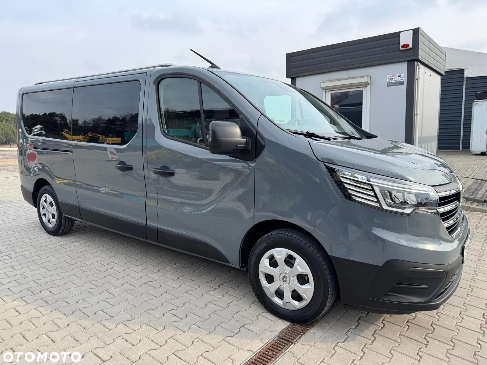 Renault Trafic - 2