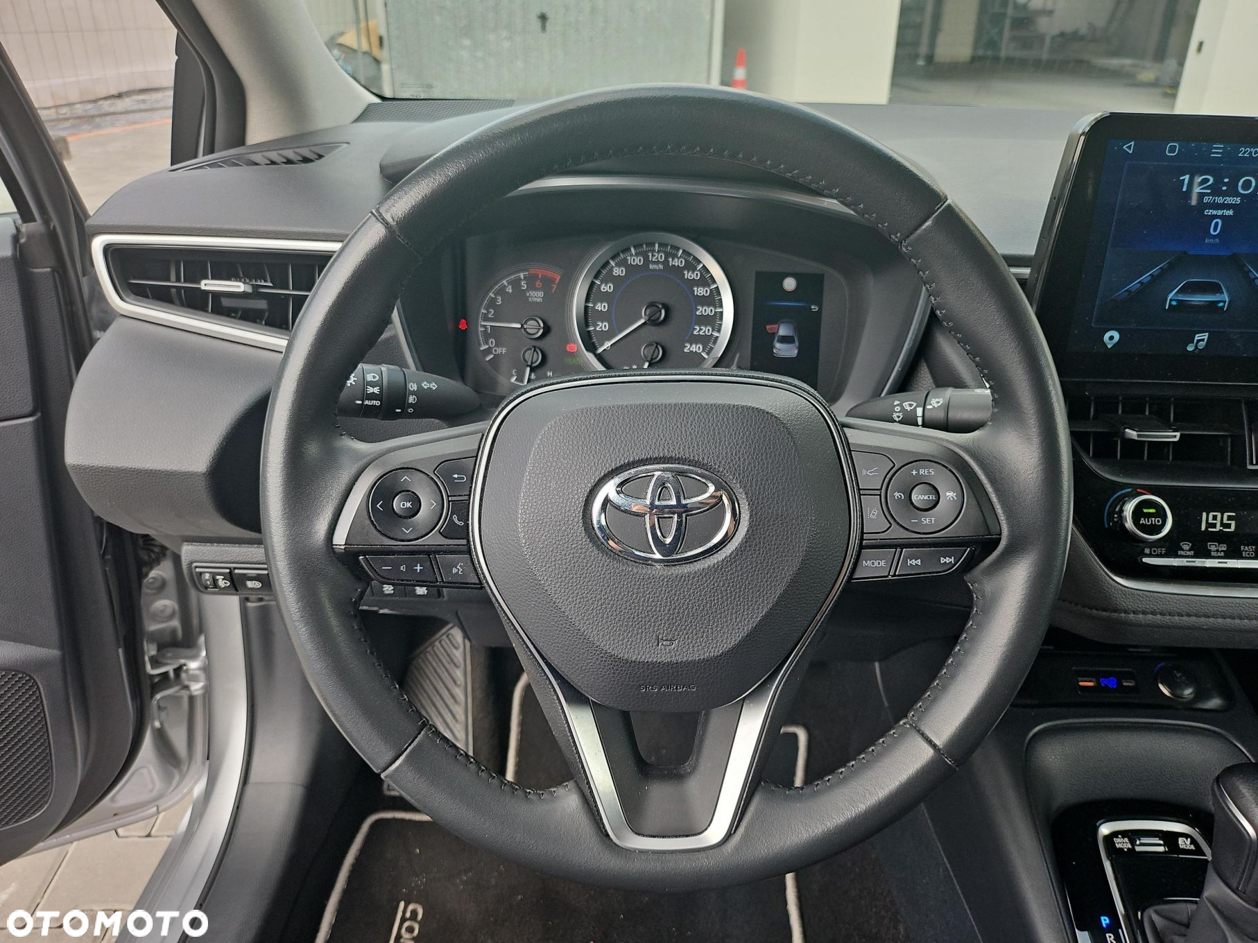Toyota Corolla - 17