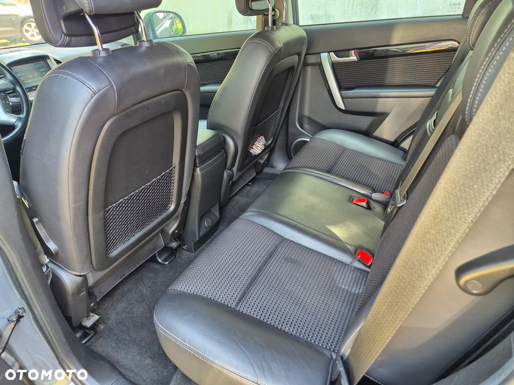 Chevrolet Captiva 2.4 2WD LT - 23