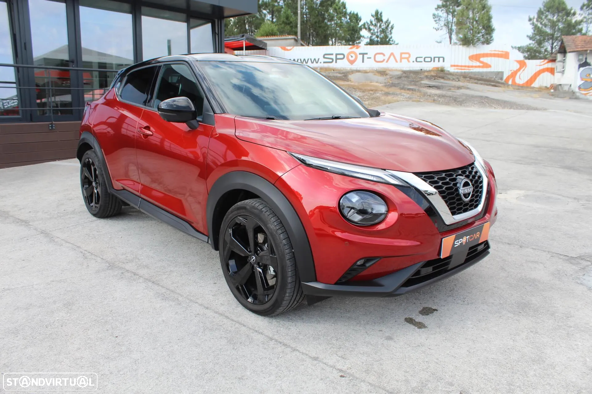 Nissan Juke 1.0 DIG-T Tekna Two Tone DCT - 2