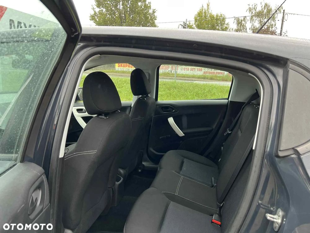 Peugeot 208 1.2 PureTech Style - 9