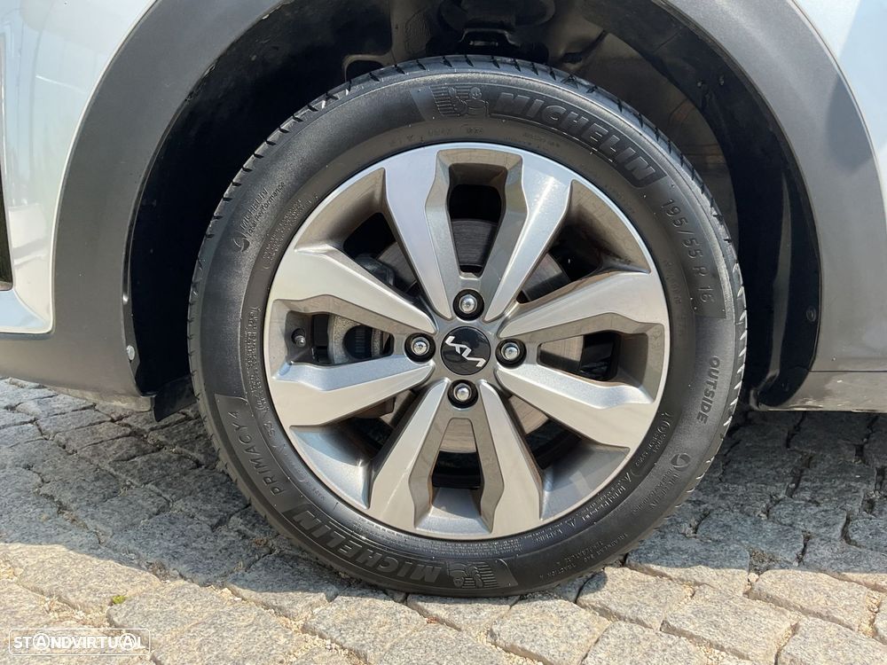 Kia Stonic 1.2 MPi Vibe - 18