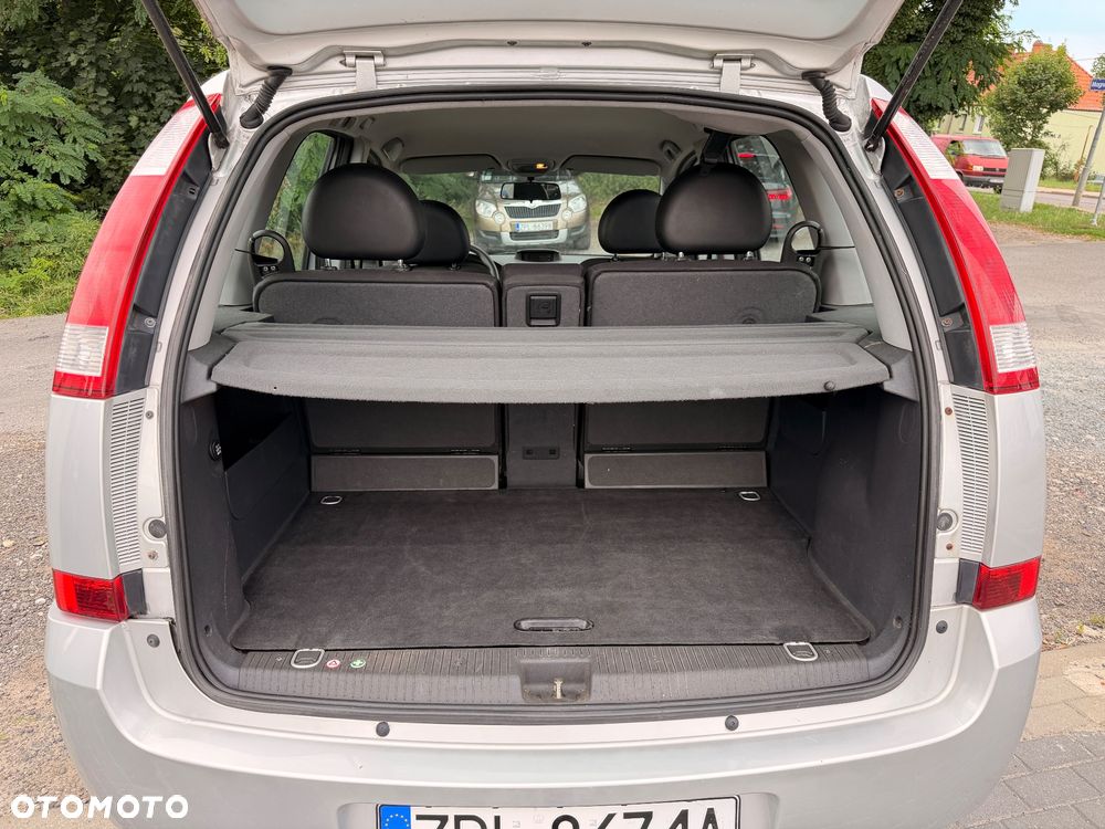 Opel Meriva - 8