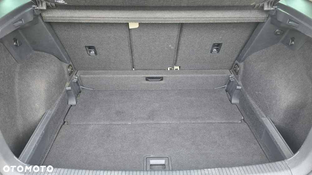Volkswagen Golf Sportsvan - 20