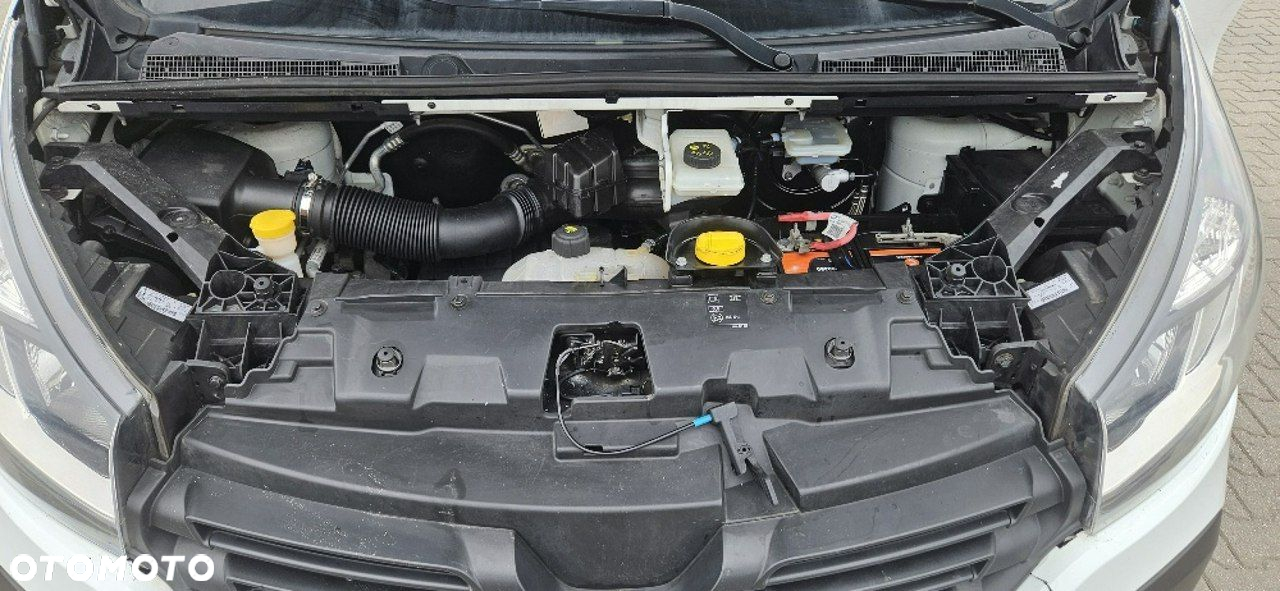 Renault Trafic - 13