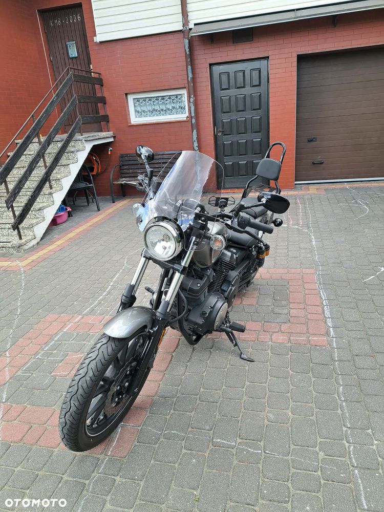 Yamaha XVS - 12