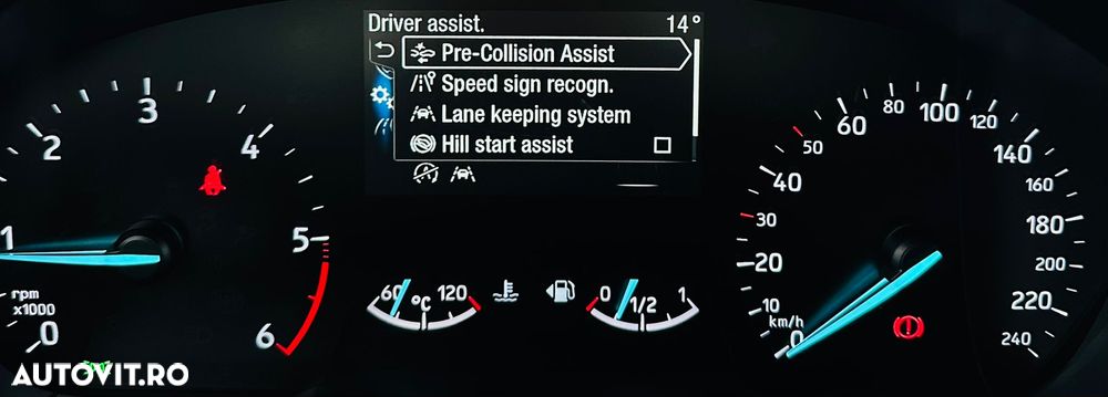 Ford Focus 1.5 EcoBlue Start-Stopp-System COOL&CONNECT DESIGN - 27