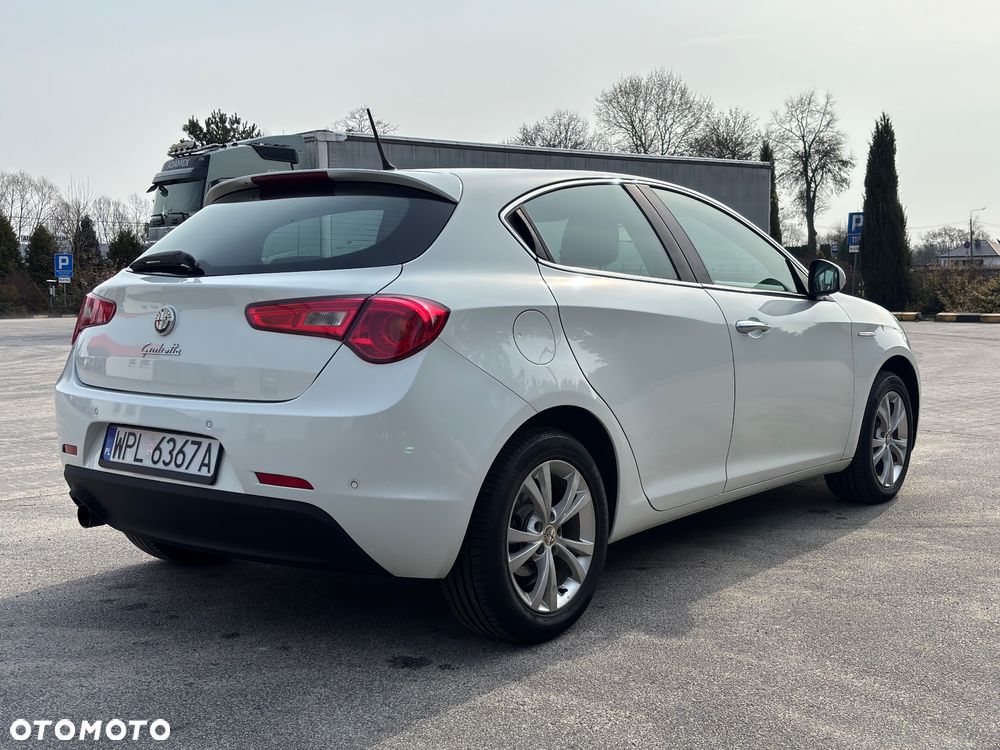 Alfa Romeo Giulietta - 5