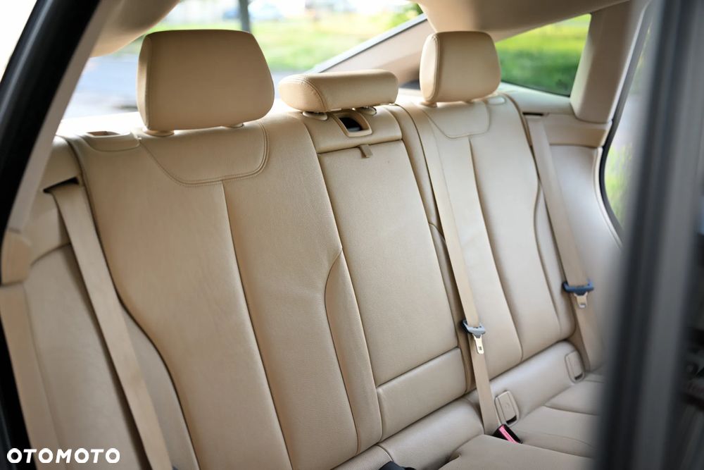 BMW 3GT 328i xDrive Luxury Line - 21