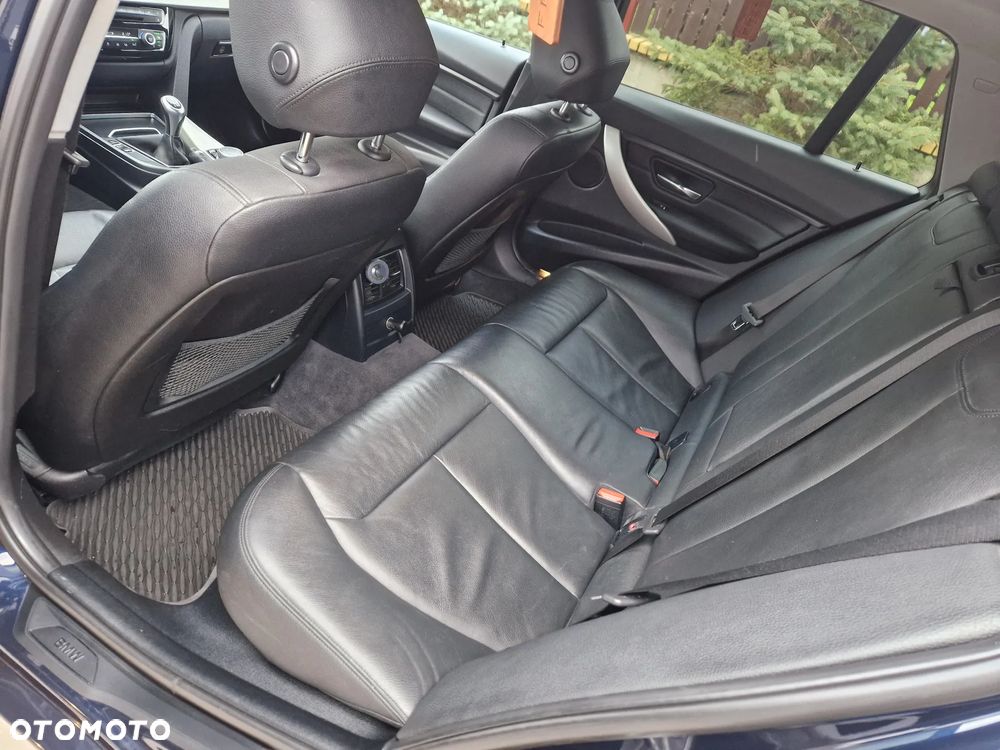 BMW Seria 3 320d Efficient Dynamic Edition Advantage - 29