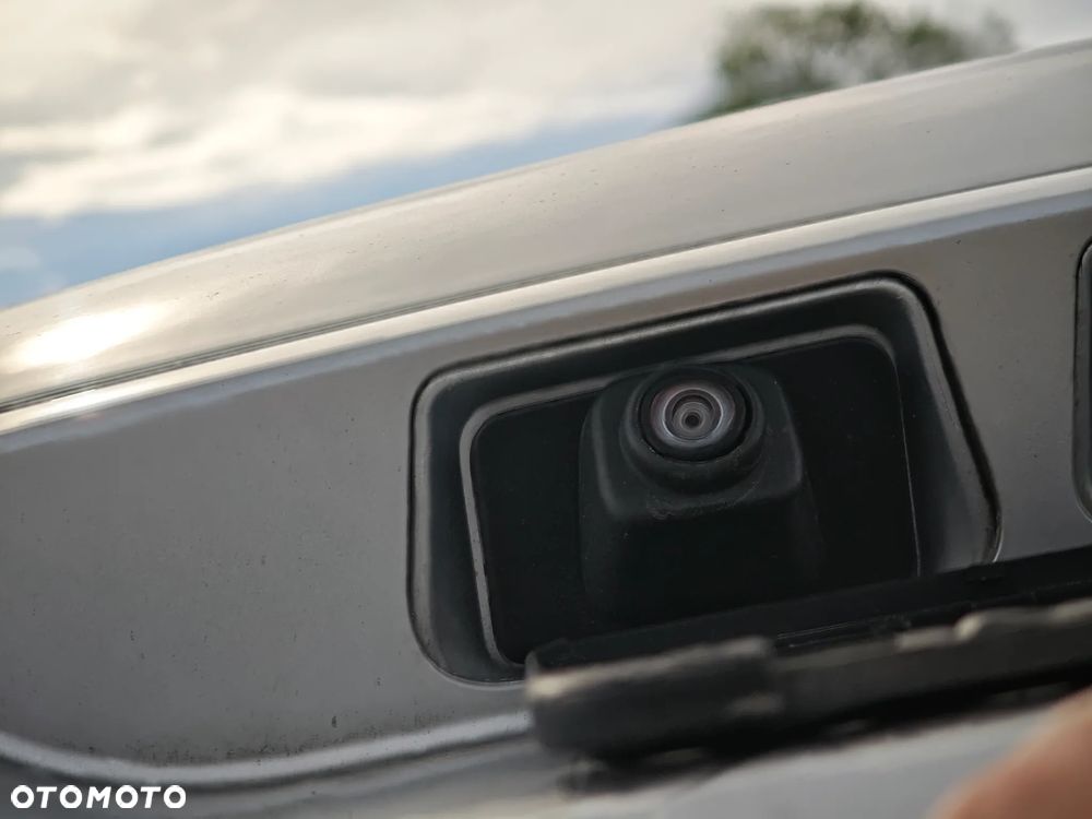 Citroën C4 Picasso 2.0 HDi FAP EGS6 Exclusive - 24