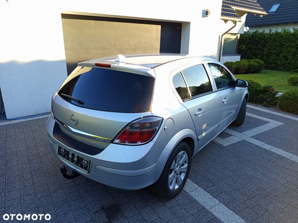 Opel Astra 1.4 Club - 4