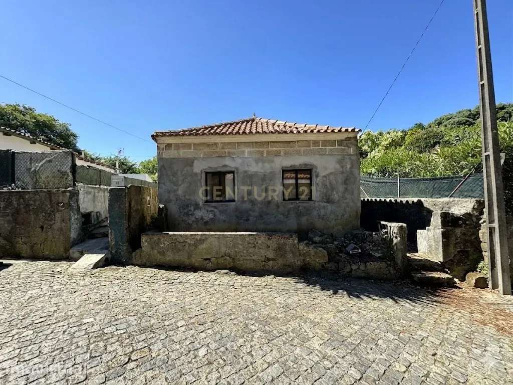 Duas (2) moradias para reconstrução em Azurara, Vila do Conde, Porto