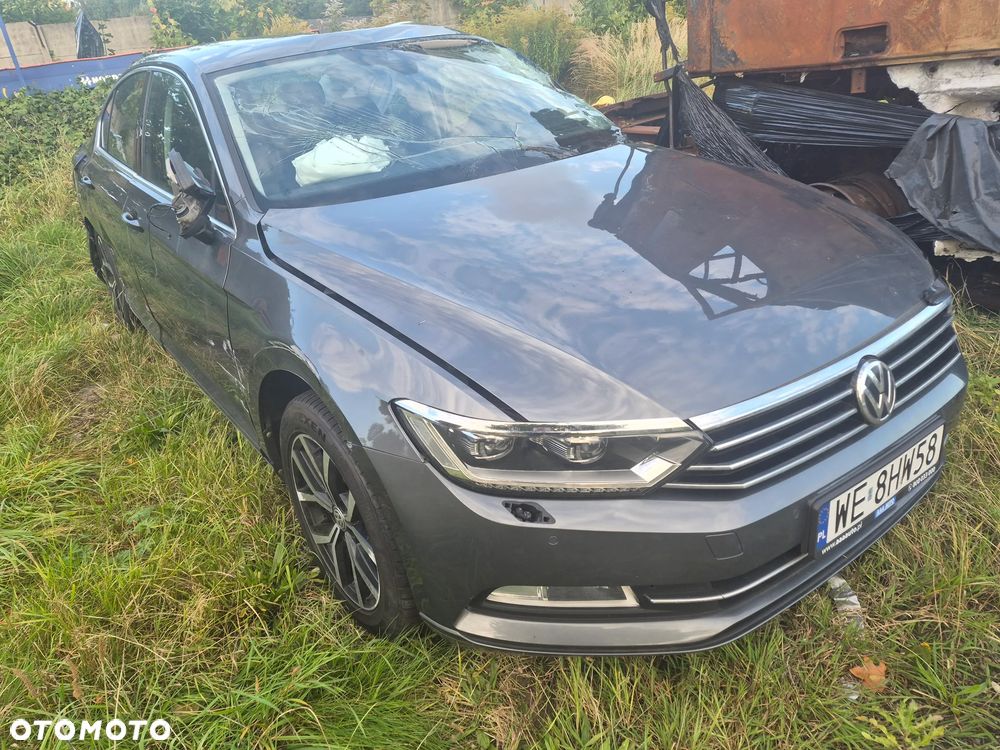 Volkswagen Passat 1.8 TSI BMT Highline DSG - 1