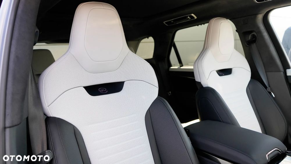 Land Rover Range Rover Sport P635 SV - 29