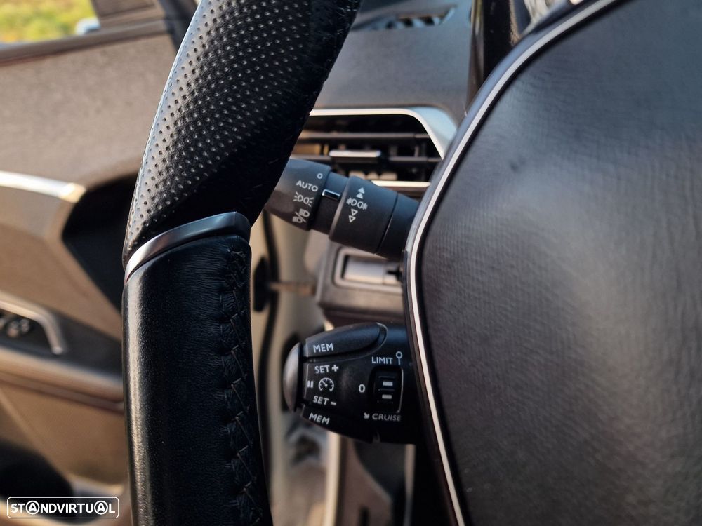 Peugeot 3008 1.2 PureTech GT Line - 18