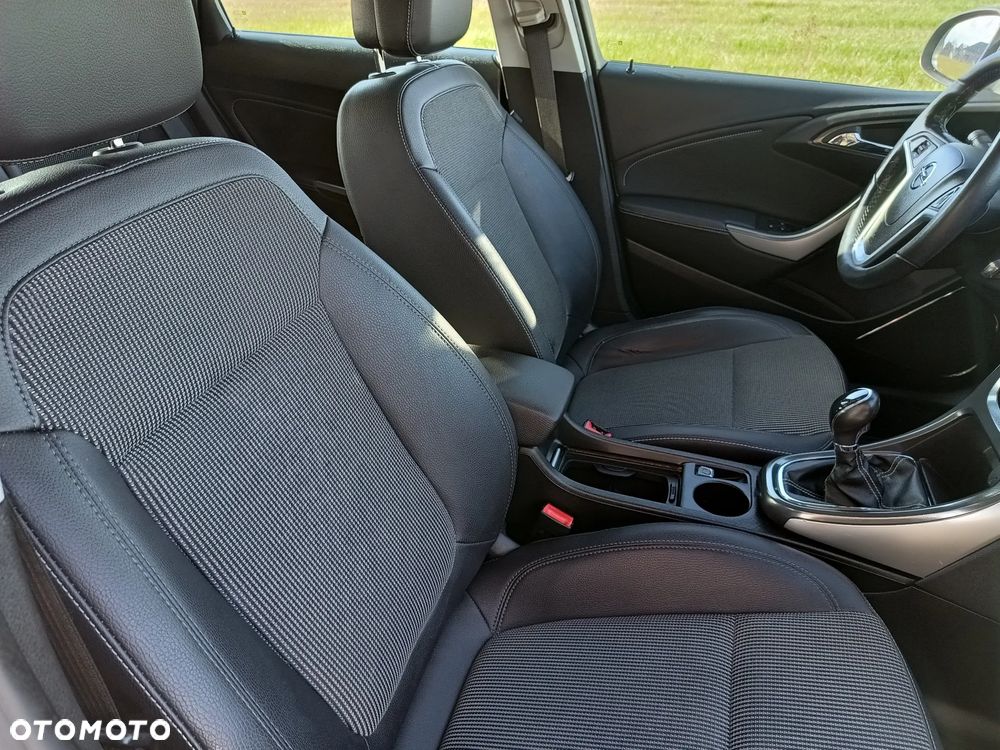 Opel Astra IV 1.4 T Cosmo S&S - 26