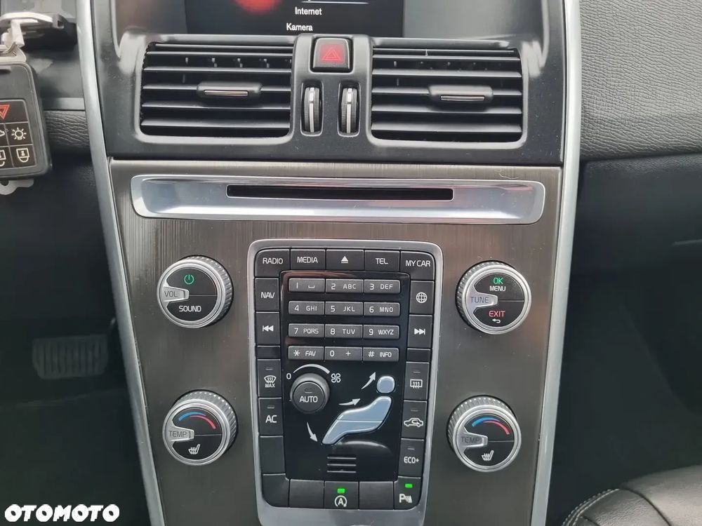 Volvo XC 60 D3 Geartronic Momentum - 21