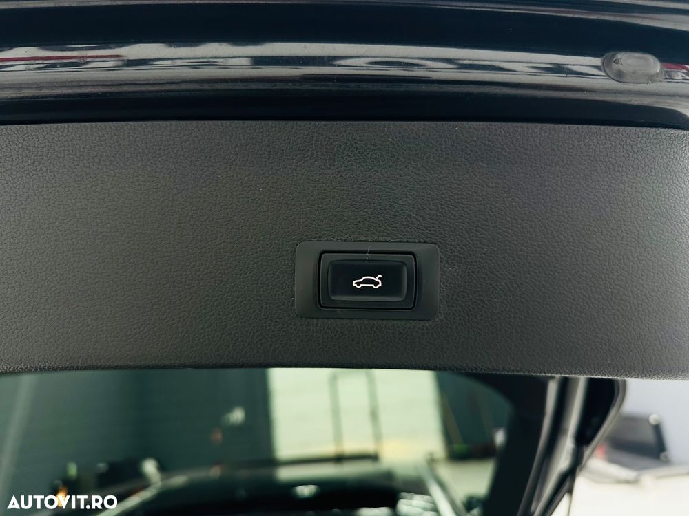 Audi A4 2.0 TDI DPF multitronic Attraction - 19