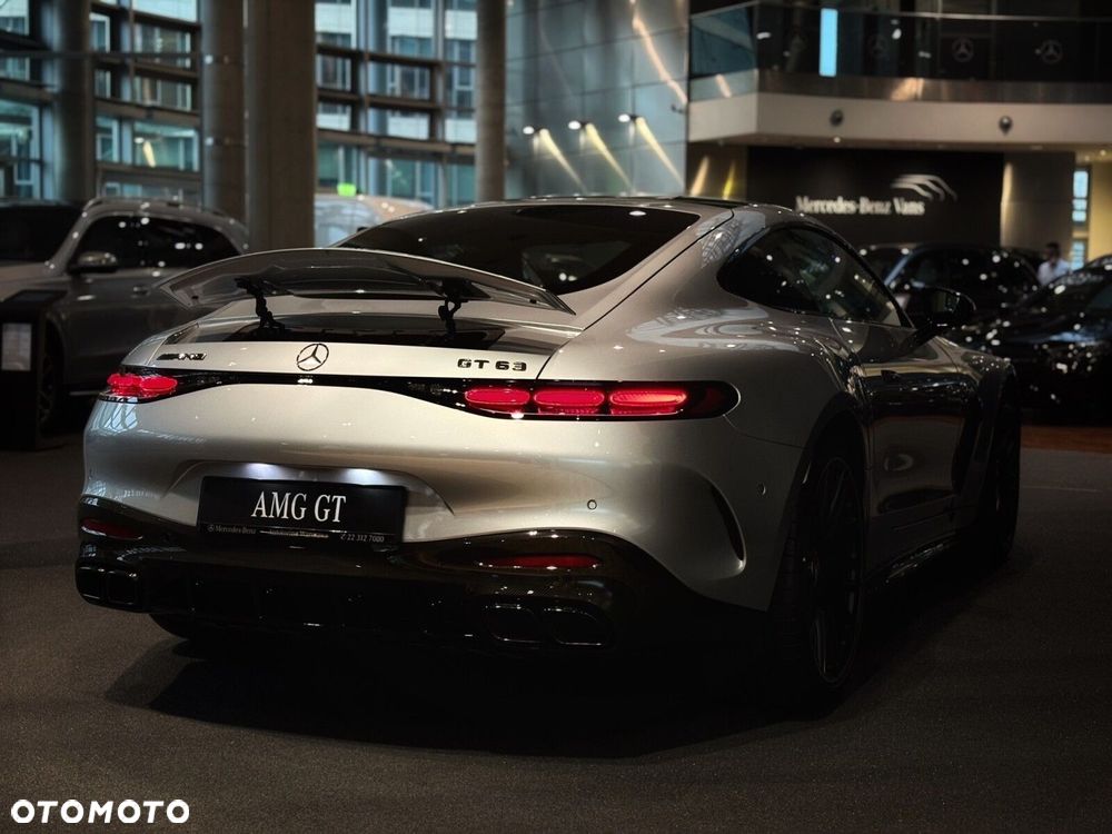 Mercedes-Benz AMG GT - 13