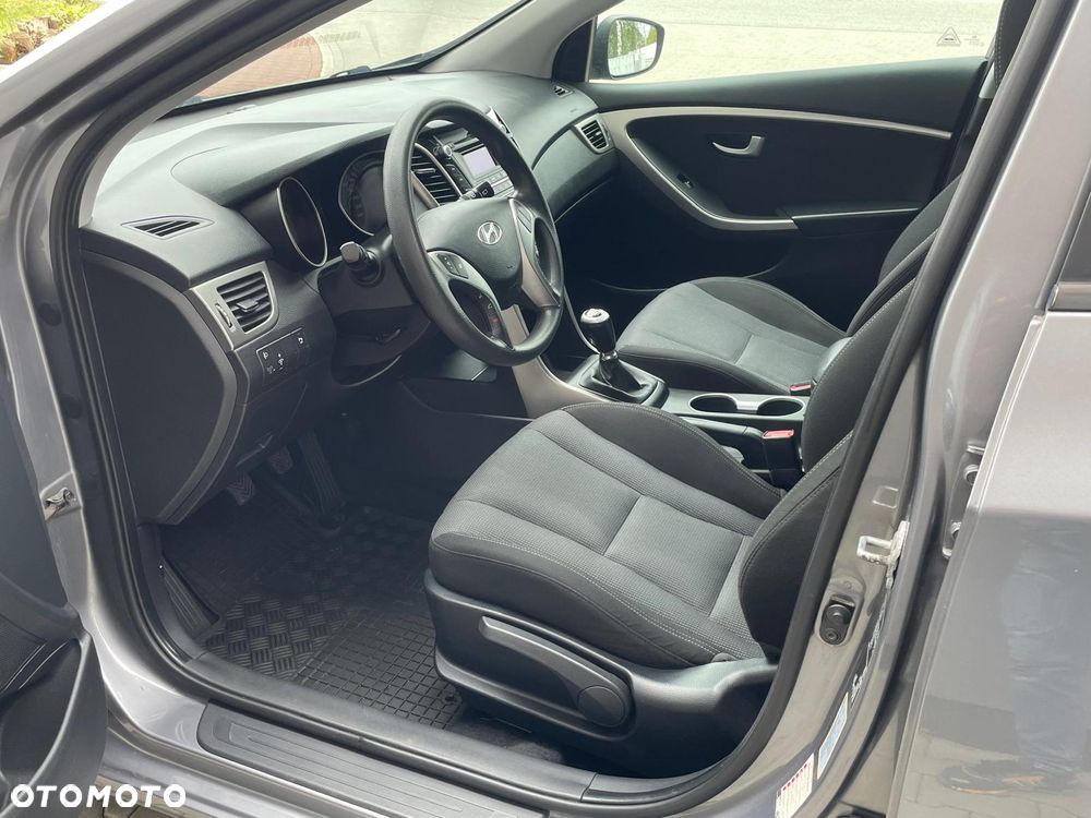 Hyundai i30 i30cw 1.4 UEFA EURO 2012 Edition - 18