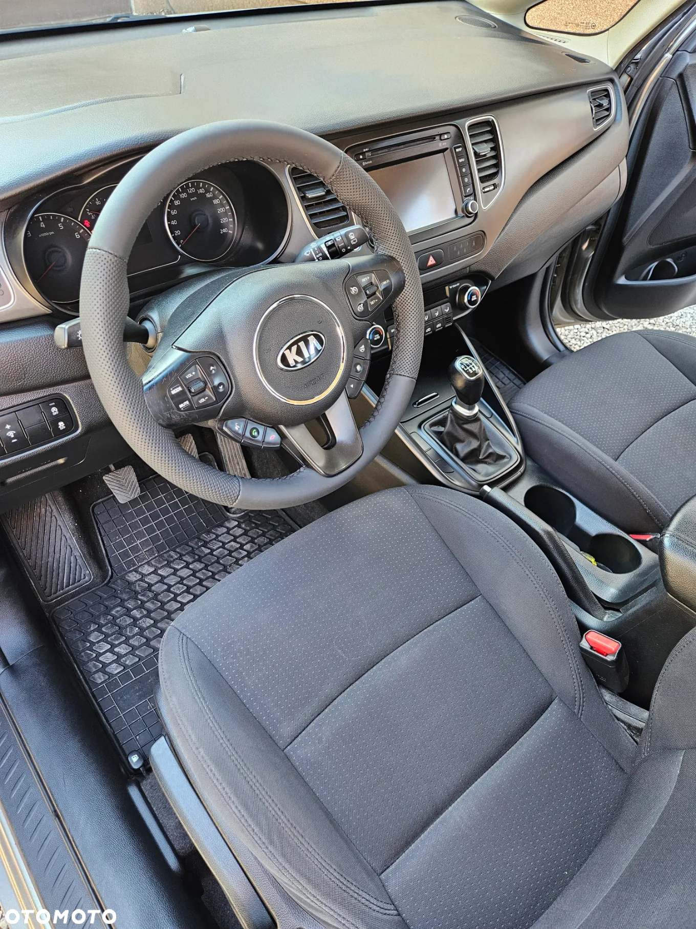 Kia Carens 1.6 GDI M 7os - 2
