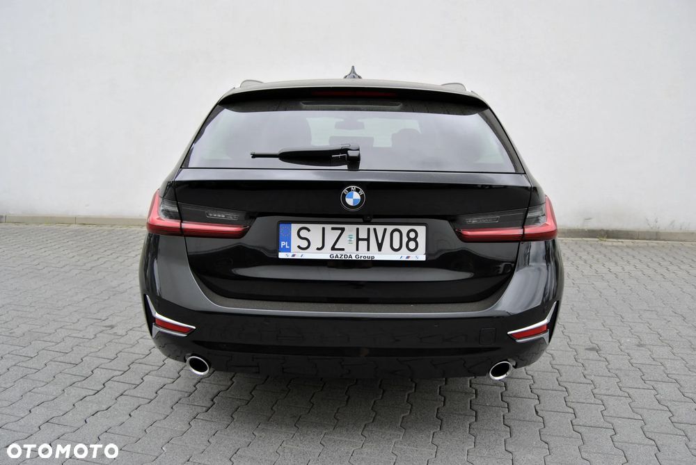 BMW Seria 3 320d xDrive Sport Line - 18