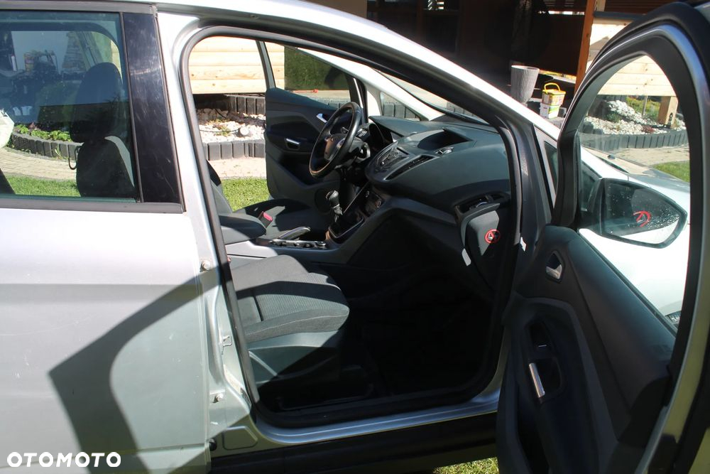 Ford C-MAX - 16