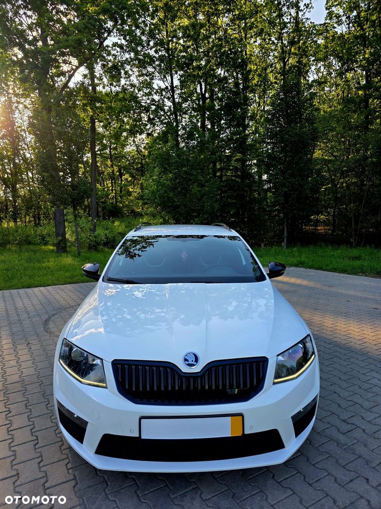 Skoda Octavia 2.0 TDI RS Challenge DSG - 1