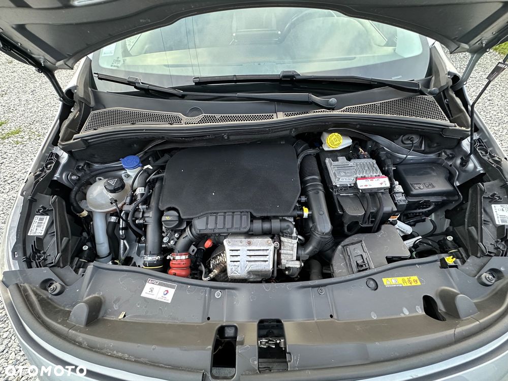 Peugeot 2008 1.2 Pure Tech Active S&S EAT6 - 20