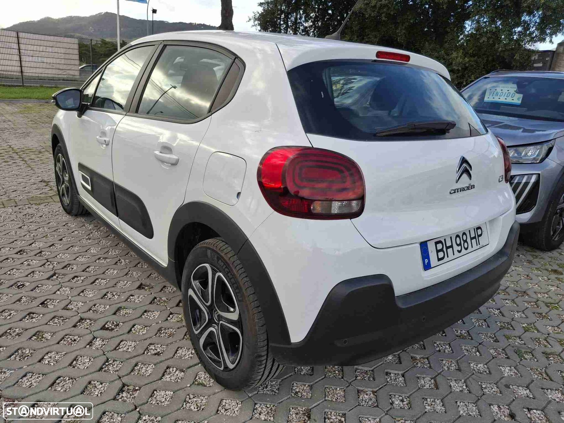 Citroën C3 1.2 PureTech Plus - 3